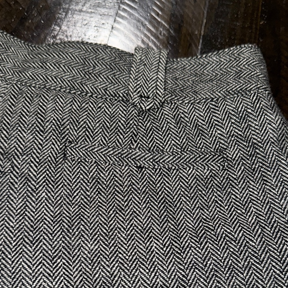 Women's Herringbone Gray Shorts - Picture 5 of 6